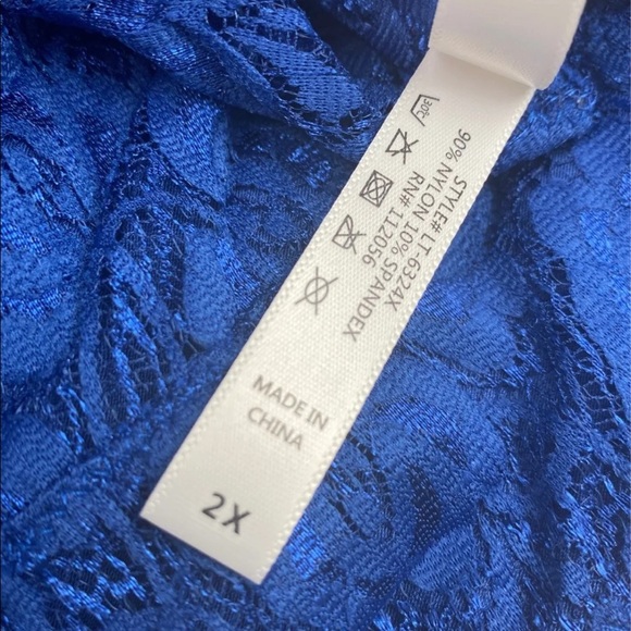 Plus Sapphire hourglass back lace bralette w. pads - Picture 6 of 8